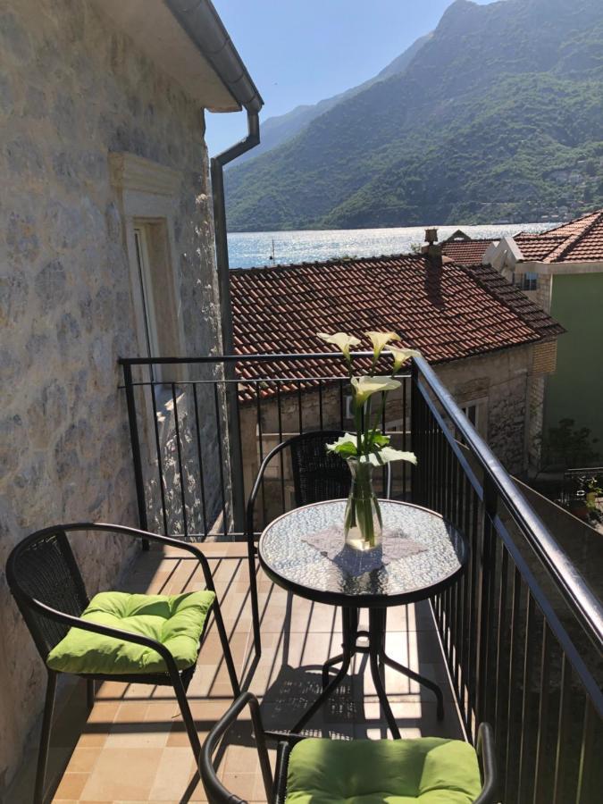 Pavle Apartmani Risan Esterno foto